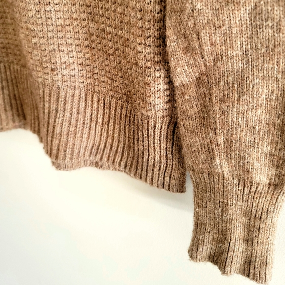 Gap Women's Pull-Over Knit Sweater Size M - Picture 5 of 9